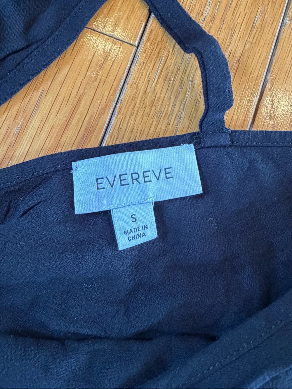 5 Evereve Sleeveless Knit Tank Top Lot Black White Cream Solid Stripes Sz Small - Picture 10 of 10
